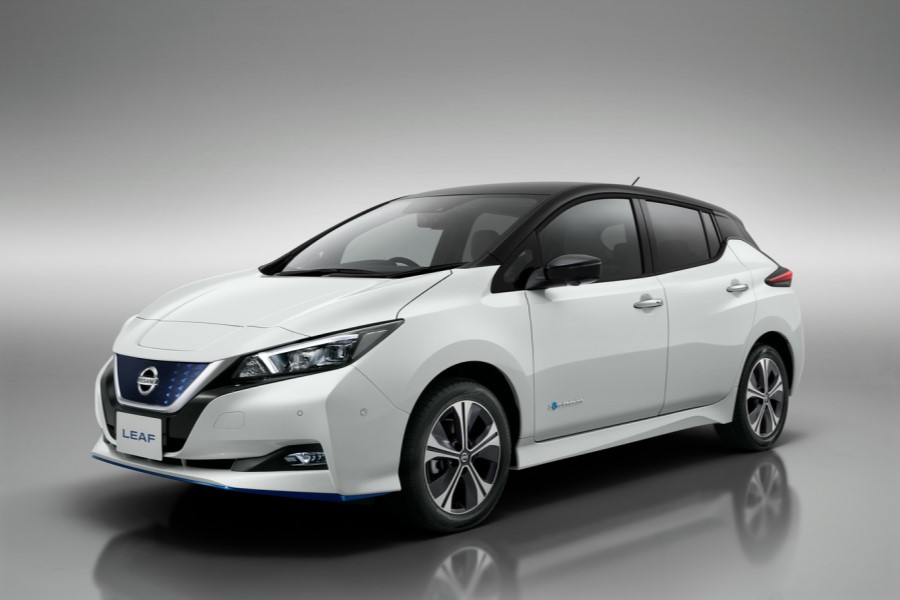 Nissan Leaf eléctrico blanco